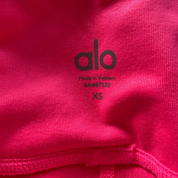 ***SOLD*** Alô Yoga Midi Leggings - Picture 2 of 4